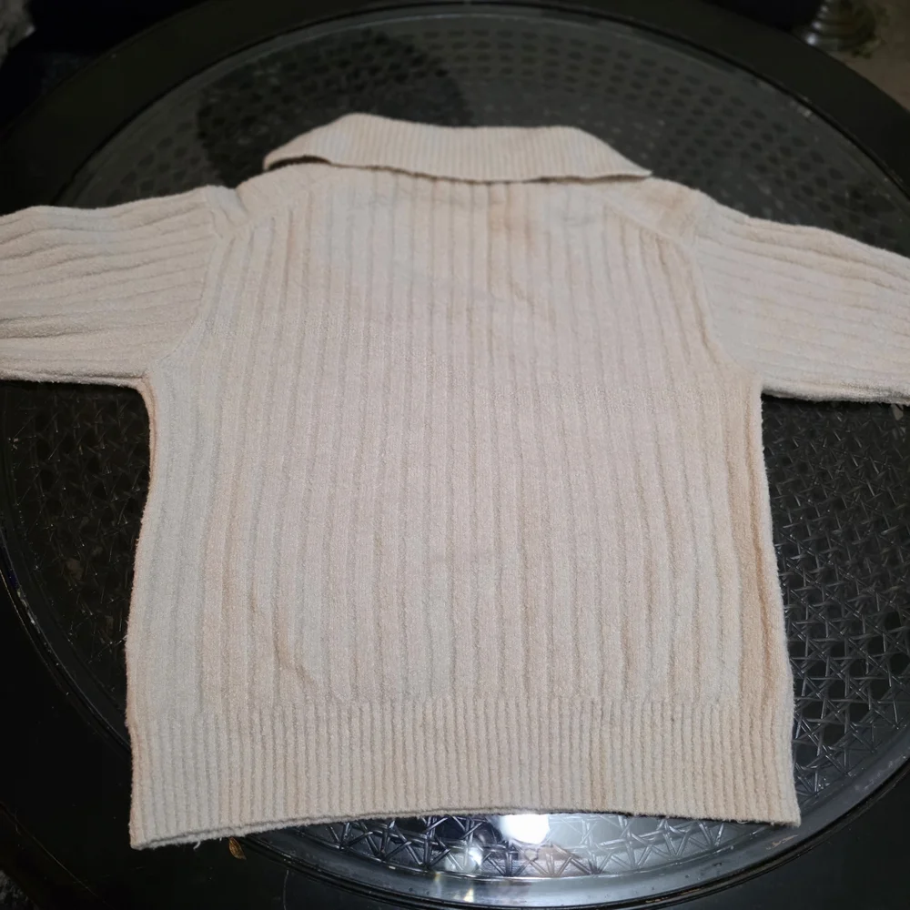 J. Crew EUC Cream V-Neck Soft Ribbed Collar Sweater - Picture 5 of 9